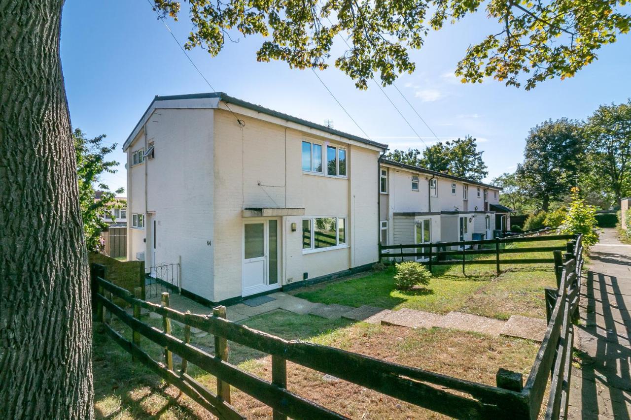 Hillcrest Lodge Stevenage Dış mekan fotoğraf