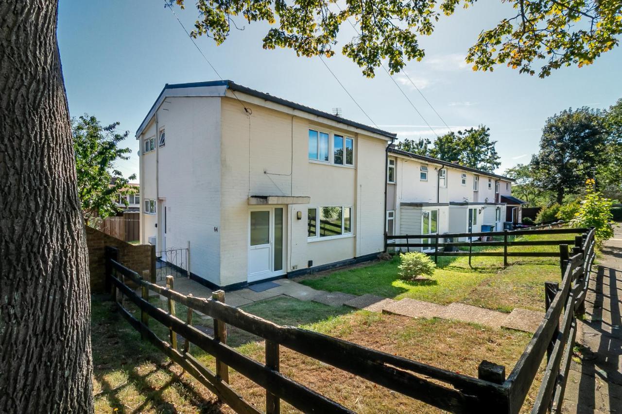 Hillcrest Lodge Stevenage Dış mekan fotoğraf