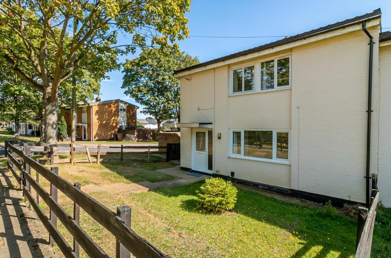 Hillcrest Lodge Stevenage Dış mekan fotoğraf
