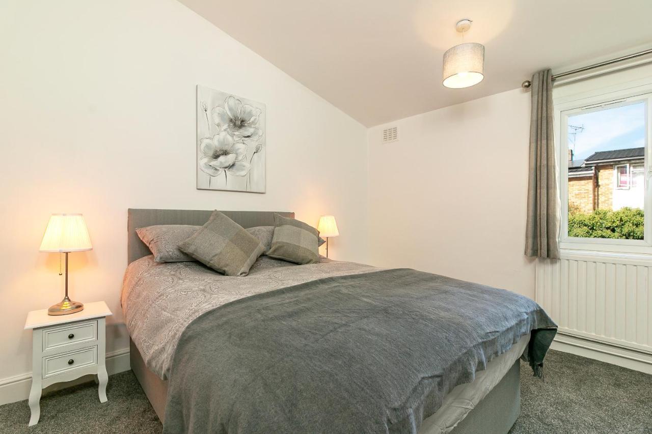 Hillcrest Lodge Stevenage Dış mekan fotoğraf